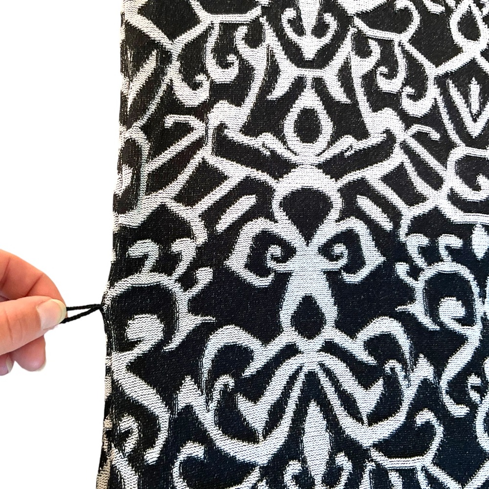Carmen Marc Valvo Knit Dress Black + Ivory Body-con Jacquard/Damask Prin… - Picture 10 of 13